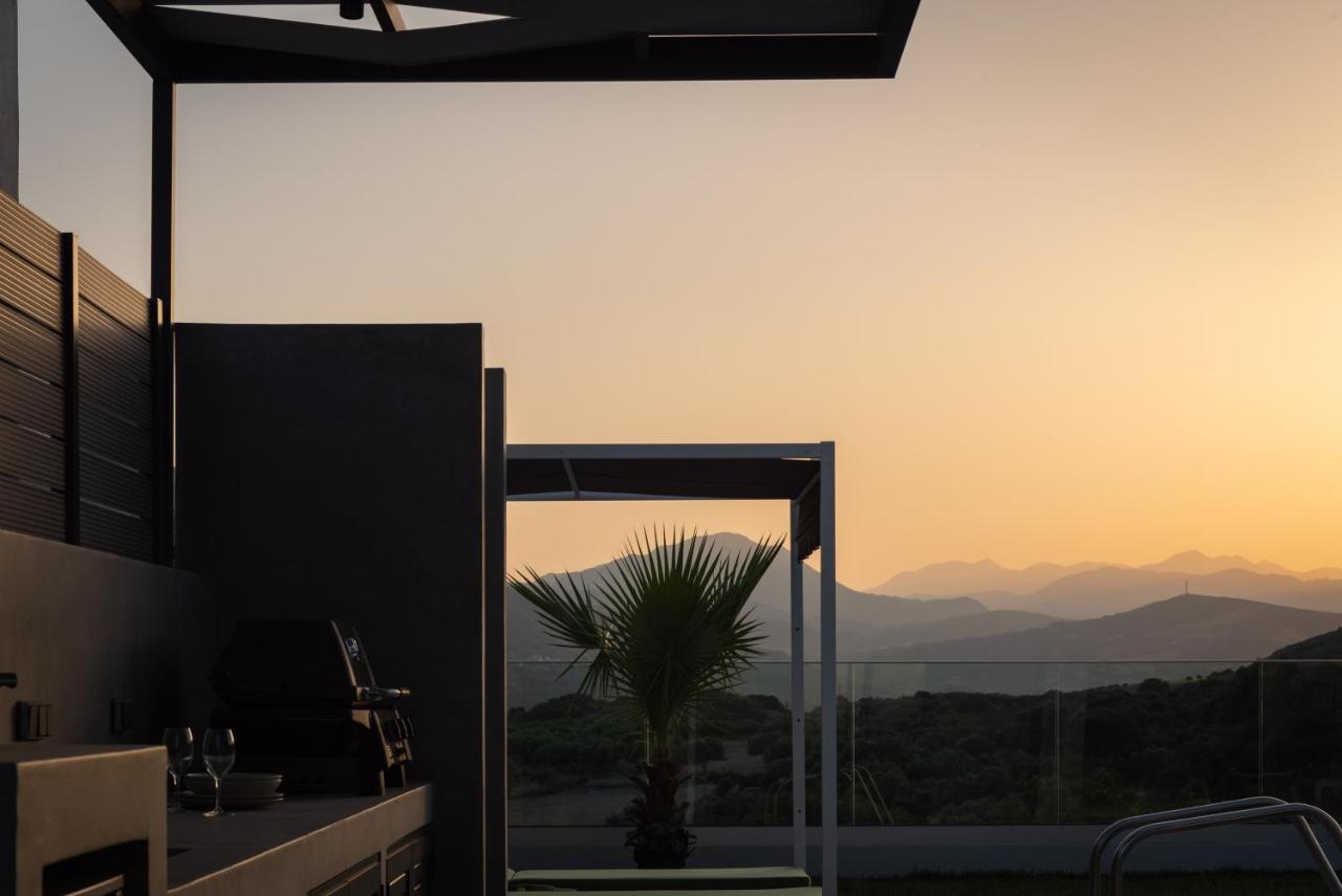 Eolides Villas , Quite Idyll Of Rural Bliss,By Thinkvilla Lambiní 外观 照片