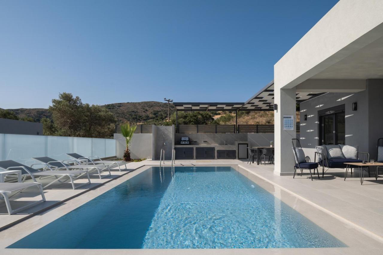 Eolides Villas , Quite Idyll Of Rural Bliss,By Thinkvilla Lambiní 外观 照片