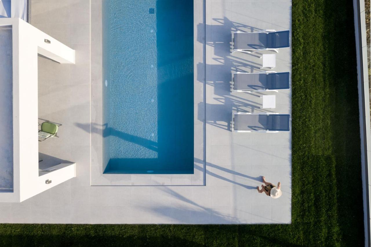 Eolides Villas , Quite Idyll Of Rural Bliss,By Thinkvilla Lambiní 外观 照片