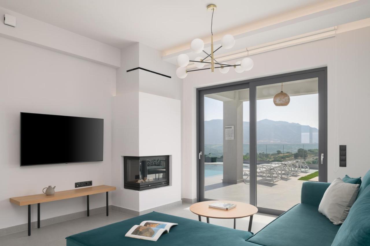 Eolides Villas , Quite Idyll Of Rural Bliss,By Thinkvilla Lambiní 外观 照片