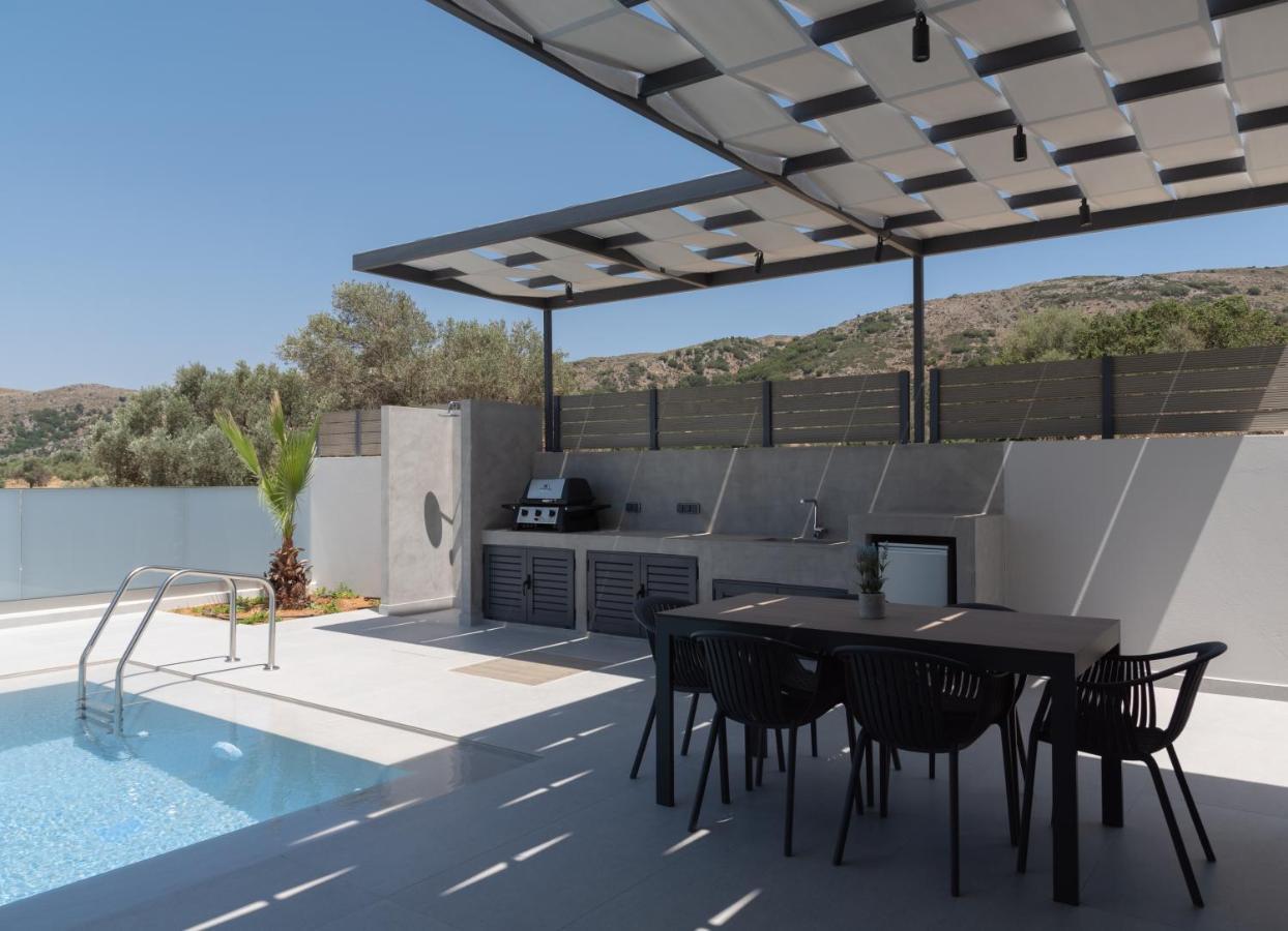 Eolides Villas , Quite Idyll Of Rural Bliss,By Thinkvilla Lambiní 外观 照片
